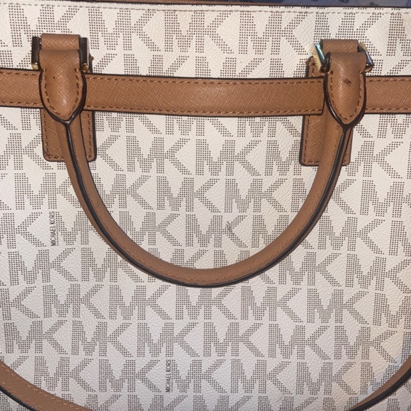 Michael Kors - Picture 4 of 7